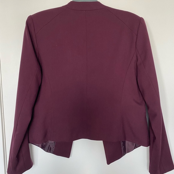 Open-front blazer with zipper detail - Picture 2 of 3